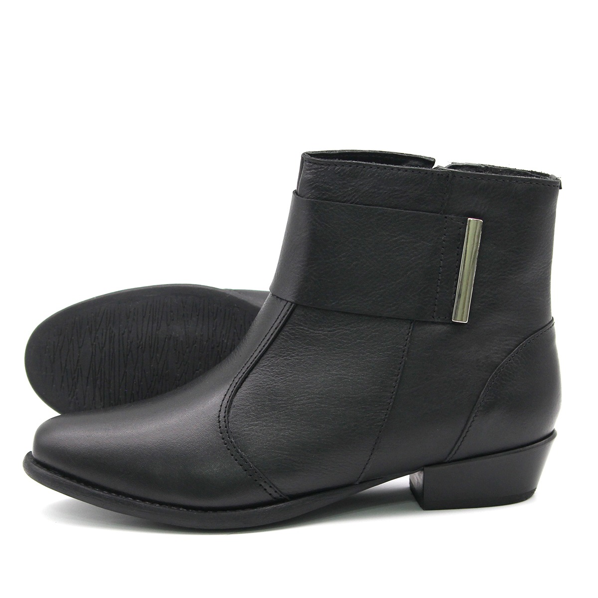 Bota Dallas Salto Baixo em Couro Alfa Preto - 4625AP