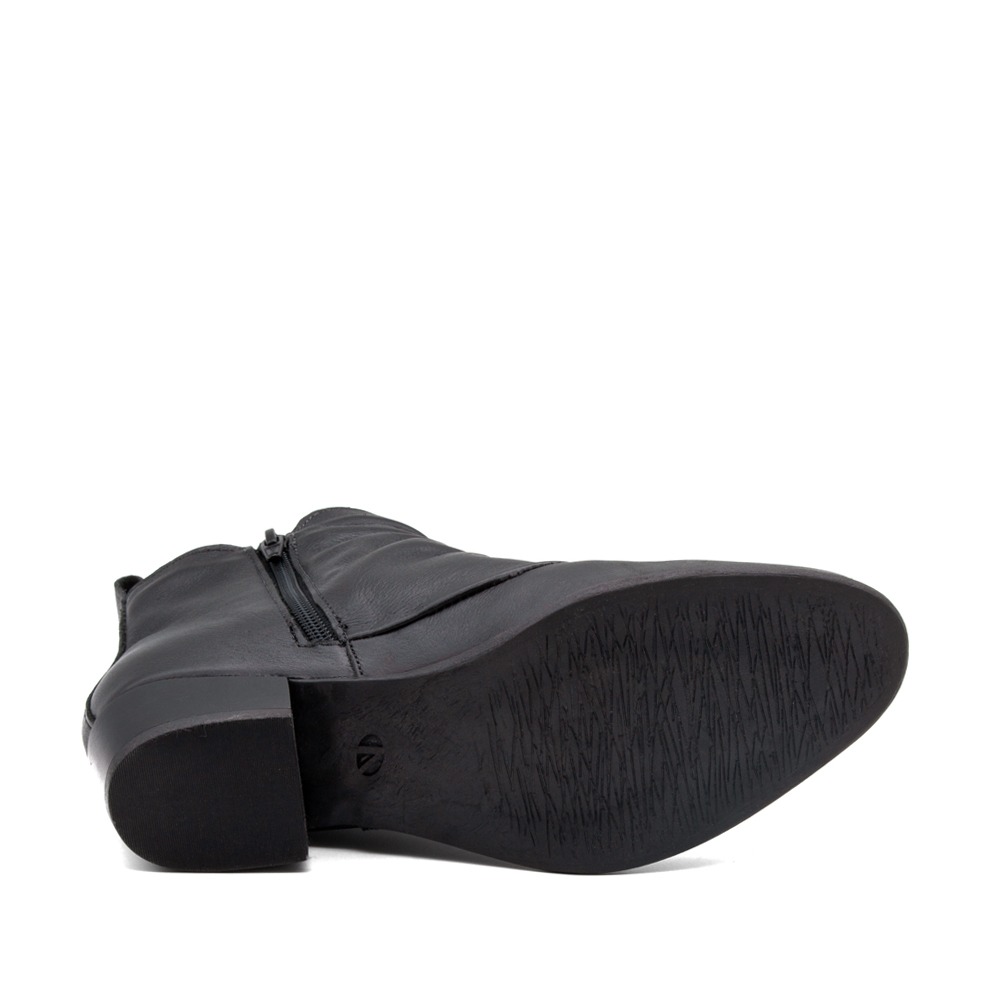 Bota Duna Cano Baixo em Couro Alfa Preto - 4634AP