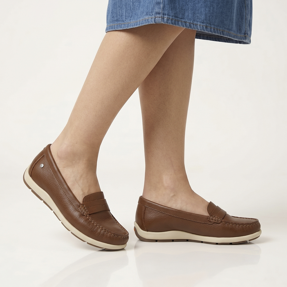 Mocassim Feminino Julia em Couro Alfa Conhaque - 47011AC Mocassim Feminino Julia em Couro Alfa Conhaque - 47011AC