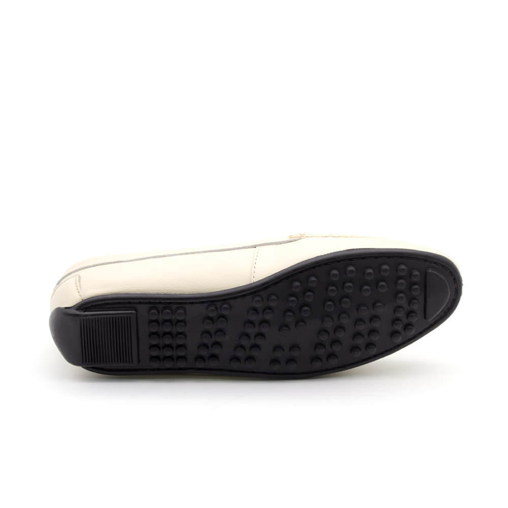Mocassim Feminino Liv em Couro Alfa Off White - 36009AO Mocassim Feminino Liv em Couro Alfa Off White - 36009AO