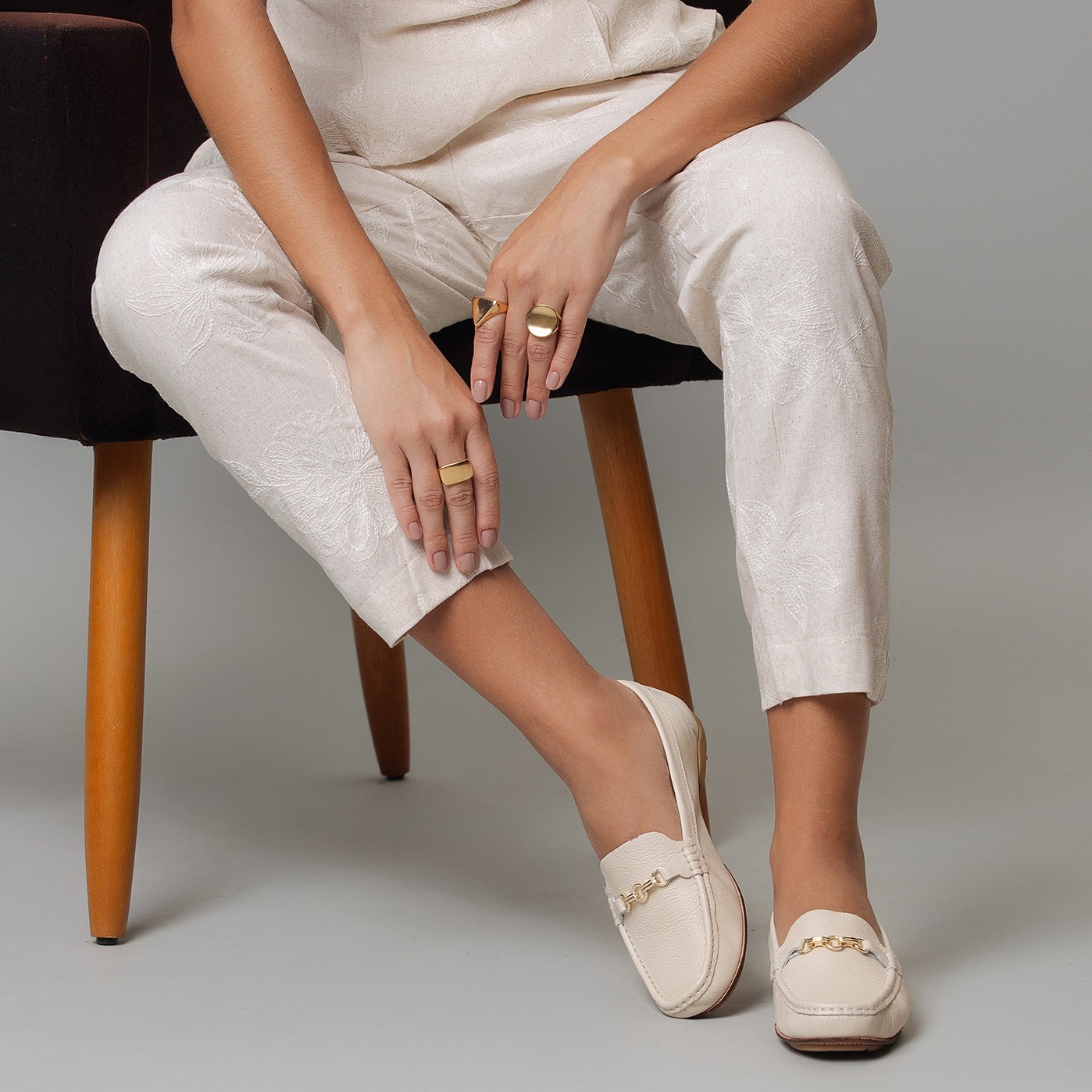 Mocassim Feminino Soleil em Couro Alfa Off White - 45018AO