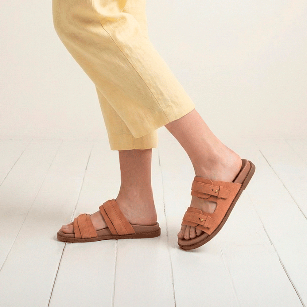 Sandália Papete Sara em Couro Camurça Laranja - 11114CL Sandália Papete Sara em Couro Camurça Laranja - 11114CL