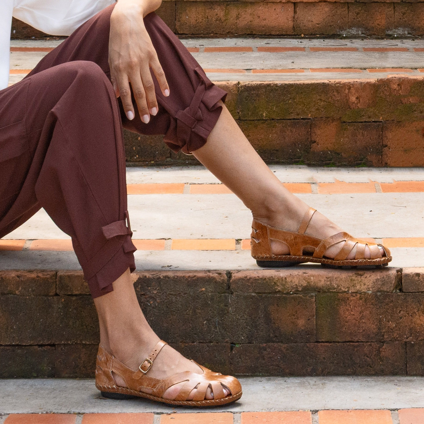 Sandália Rasteira Jade em Couro Crush Caramelo - 12396CC