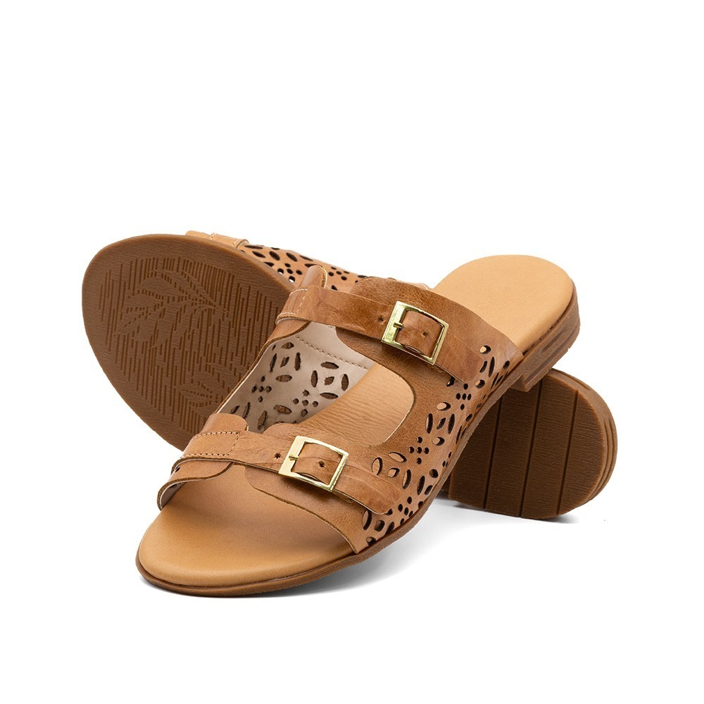 Sandália Rasteira Lisboa em Couro Crush Caramelo - 18150CC Sandália Rasteira Lisboa em Couro Crush Caramelo - 18150CC