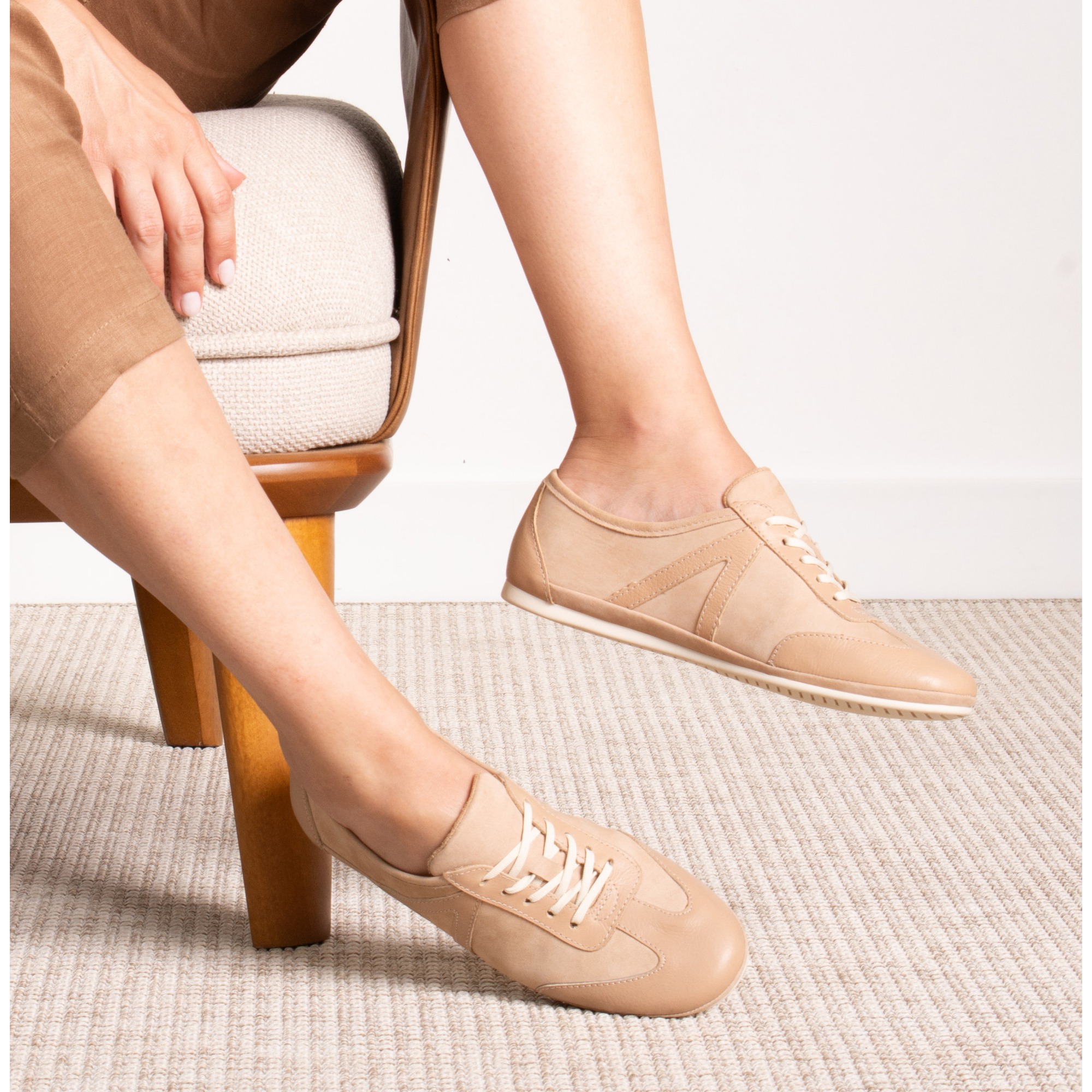 Tênis Easy em Couro Nobuck Creme - 6630NC