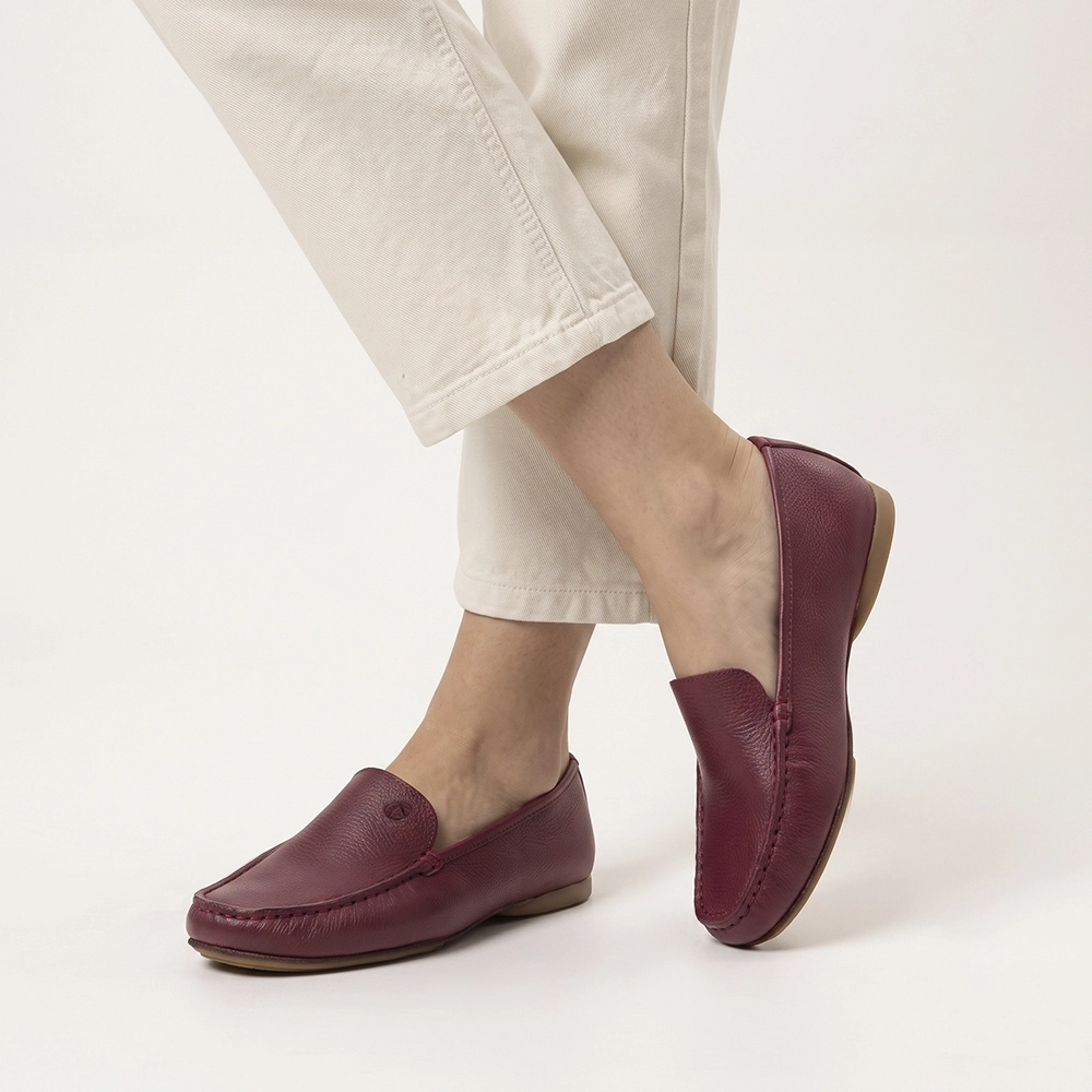 Mocassim Feminino Soleil em Couro Alfa Cereja - 45036AC Mocassim Feminino Soleil em Couro Alfa Cereja - 45036AC